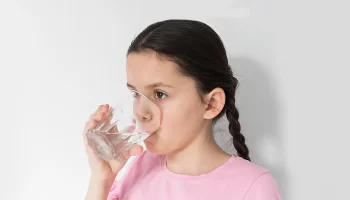 How Detoxing Helps You Lose Weight, Feel Great, and Bloat Less